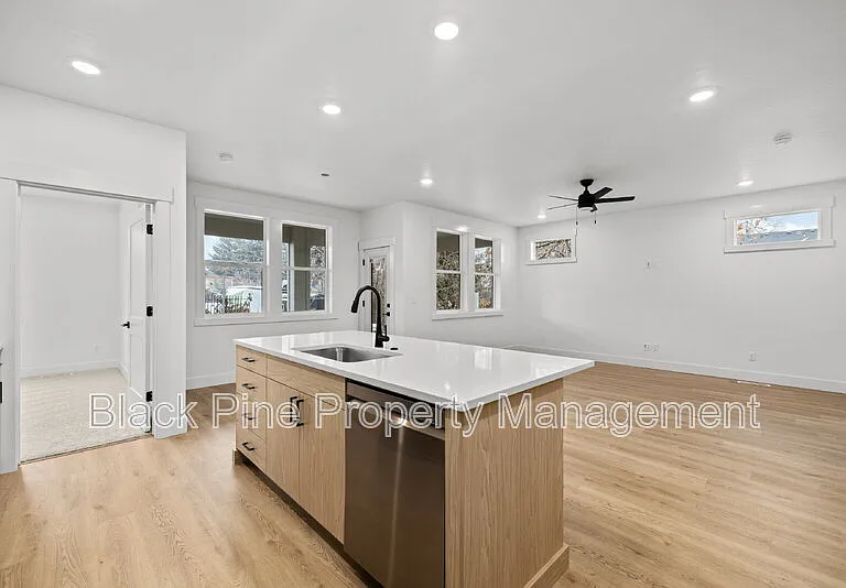 4642 N Maple Grove Rd — Photo 19
