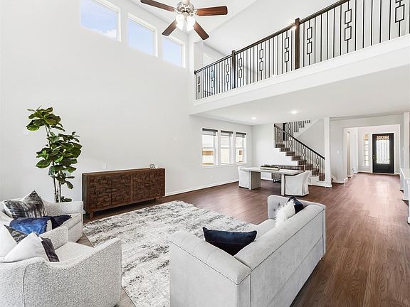 5th image of 5543 Havelock Ln
