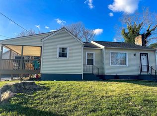 106 Warner St, Narrows, VA 24124