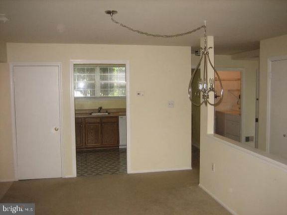 3rd image of 15035 Cherrywood Dr #4P