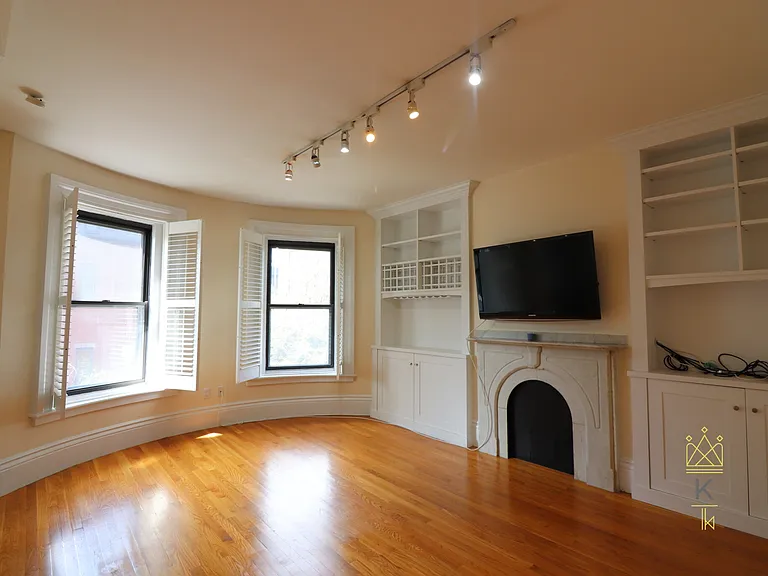 310 Shawmut Ave #2 — Photo 1