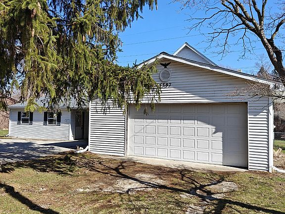 2nd image of 5587 E Karen Ct