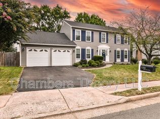 1386 Butter Churn Dr, Herndon, VA 20170