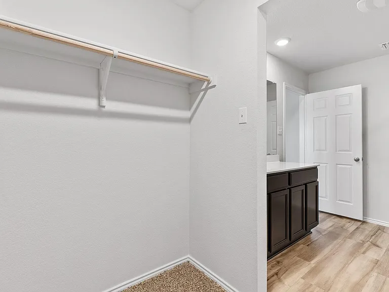 504 Wyatt Way — Photo 17
