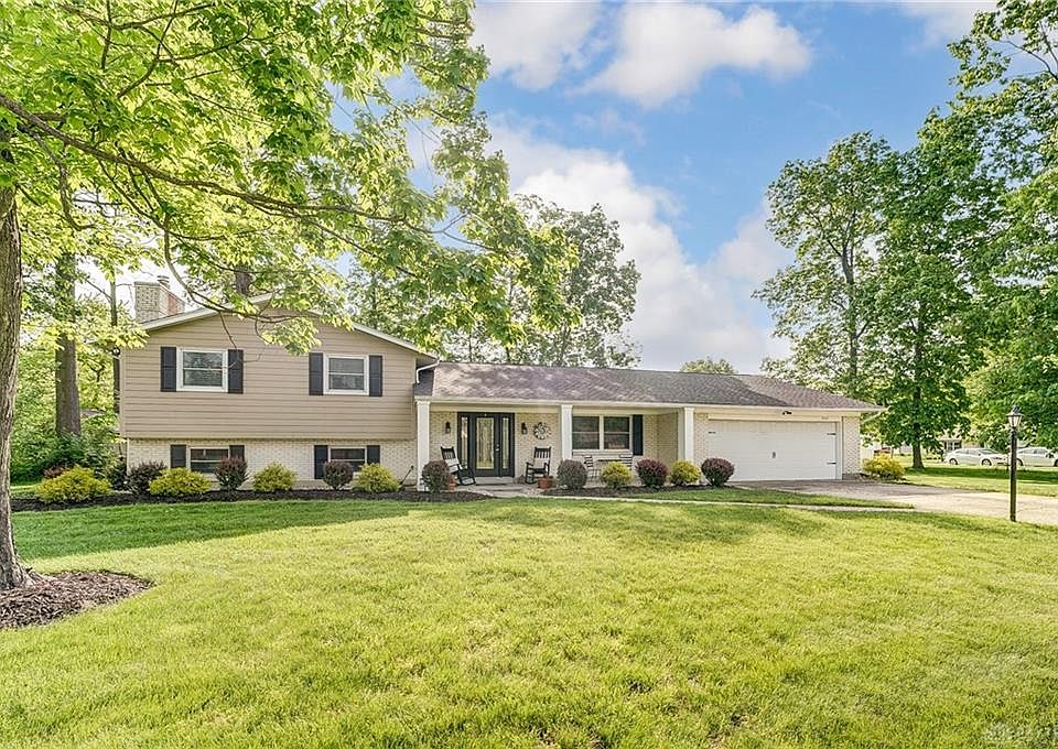 7000 Centerlawn Dr, Dayton, OH 45424 | Zillow