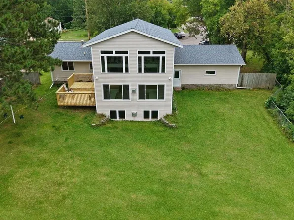 909 Park Ave, Cloquet, MN 55720