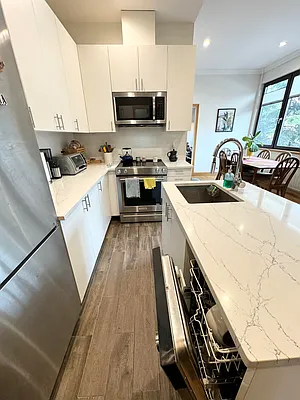 Rented by Virtual Real Estate | media 15