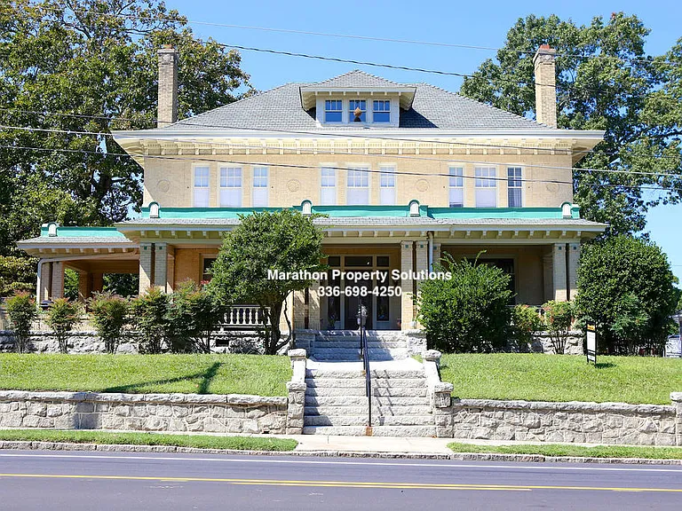 817 N Elm St #C — Photo 1