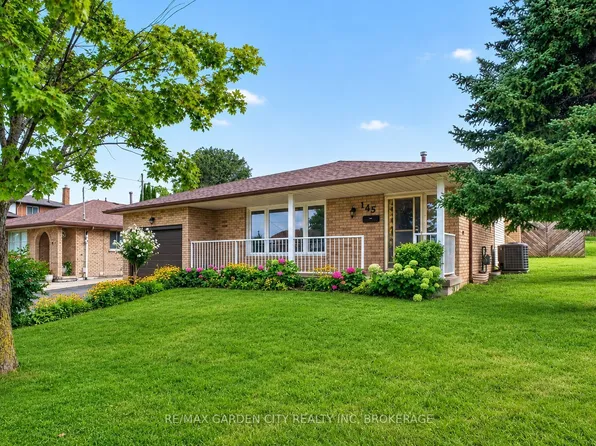145 Adis Ave, Hamilton, ON L9C 6T9