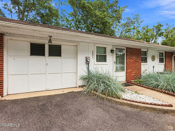 4th image of 259C Huntington Drive #259 C