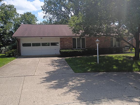 3rd image of 541 Argonne Ave