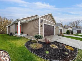 120 Red Bud Trl, Columbus, WI 53925