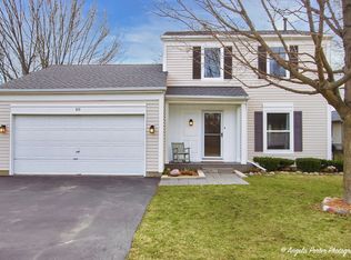 747 Edelweiss Dr, Lake Zurich, IL