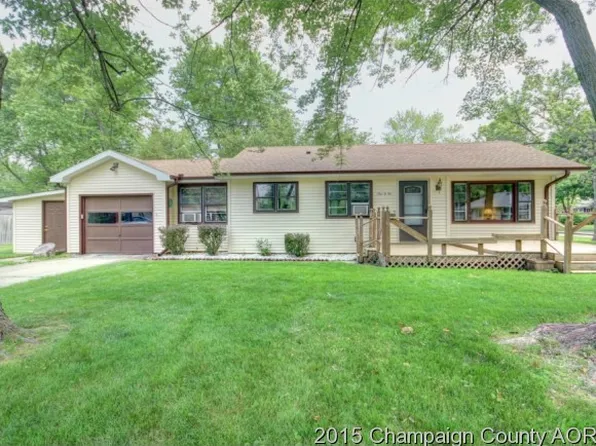 102 E River Rd, Tolono, IL 61880