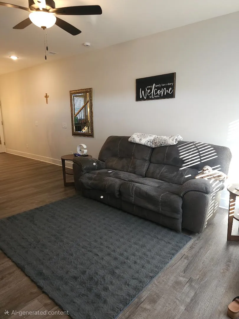Unit Photo - 425 Bee Cove Way
