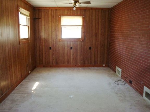 5th image of 1323 E Cone Blvd