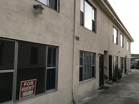 2nd image of 827 N Marine Ave APT 1