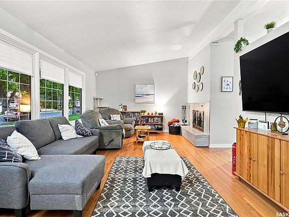 5th image of 13 Anderson AVENUE