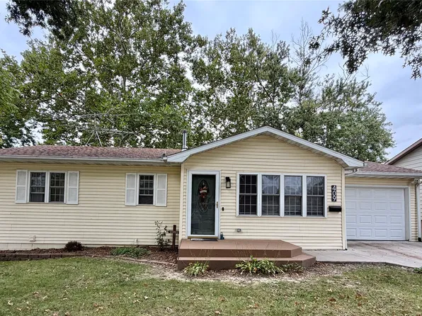 409 Hazel St, Pella, IA 50219