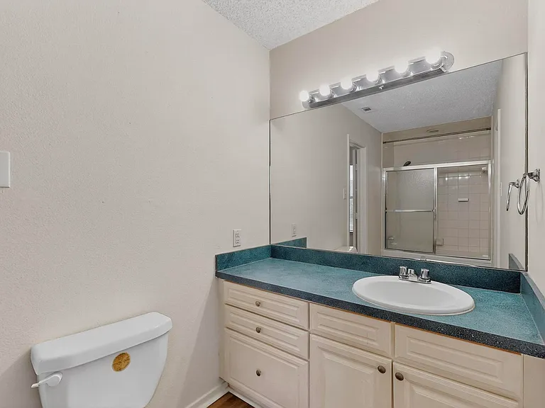 5322 Columbia Ave — Photo 16