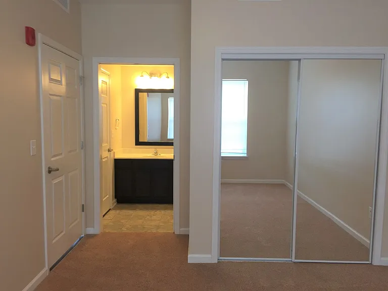 The Gateway Apartments — Photo 24