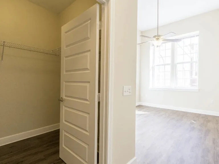 2829 Peabody Ave — Photo 38
