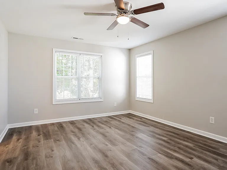 3206 Hayling Dr — Photo 10