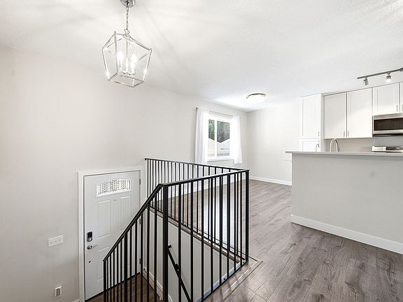 5th image of 8863 Ironwood Ave S
