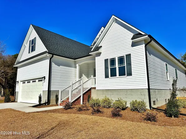 204 N Tamassee Lane, Beaufort, NC 28516