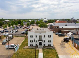 414 6th St, Brookings, SD 57006