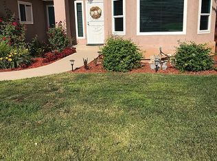 671 Hanson Ave, Clovis, CA 93611