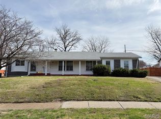 2910 Wellington Dr, Florissant, MO