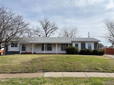 2910 Wellington Dr, Florissant, MO, 63033