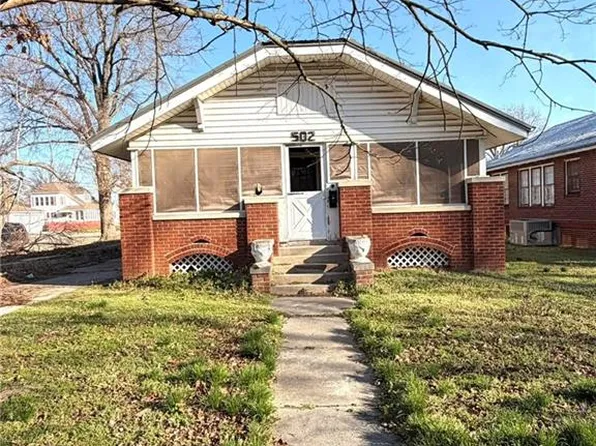 502 E 14th St, Baxter Springs, KS 66713