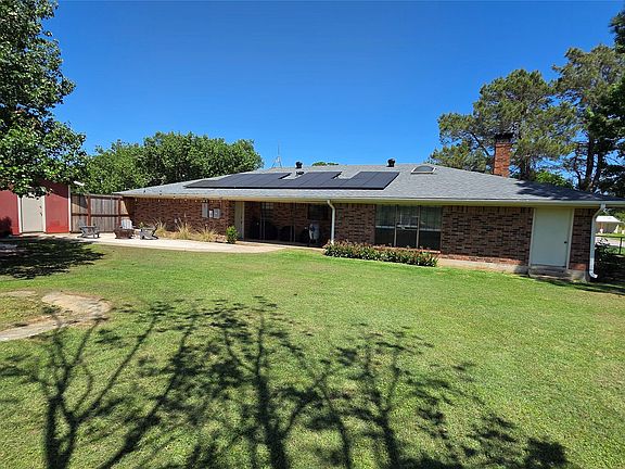 4th image of 338 Travis Rd