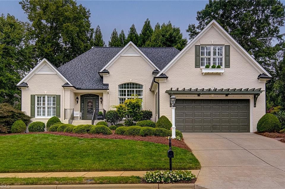 1st image of 3705 Regents Park Ln