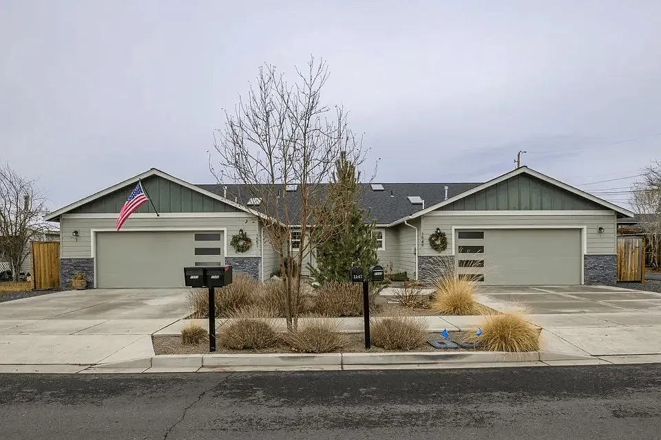 1549 SW Kalama Ave #1551