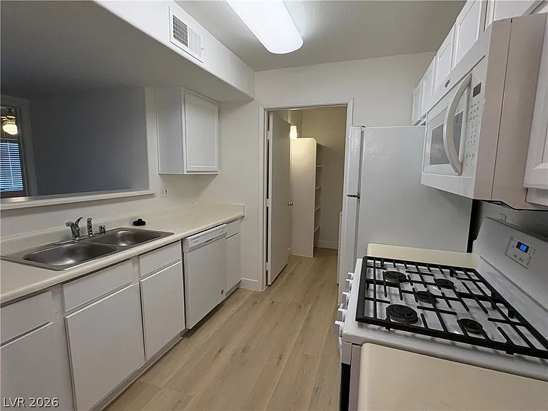 950 Seven Hills Dr #1212 — Photo 6