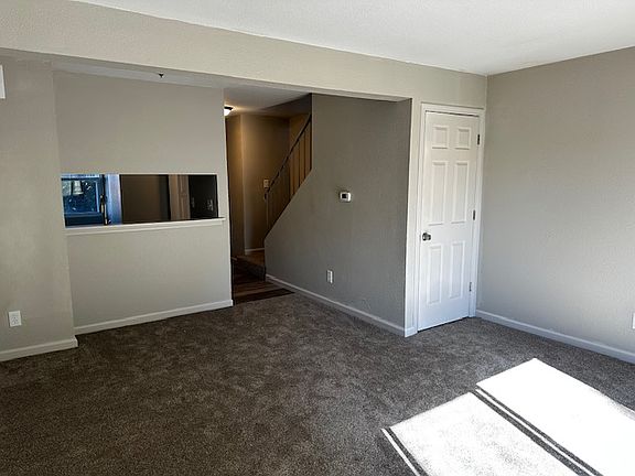 5th image of 950 Edgar Dr APT 19