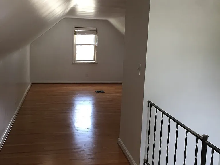 21859 Gascony Ave — Photo 14