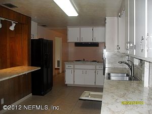 5th image of 3806 Dexter Dr N
