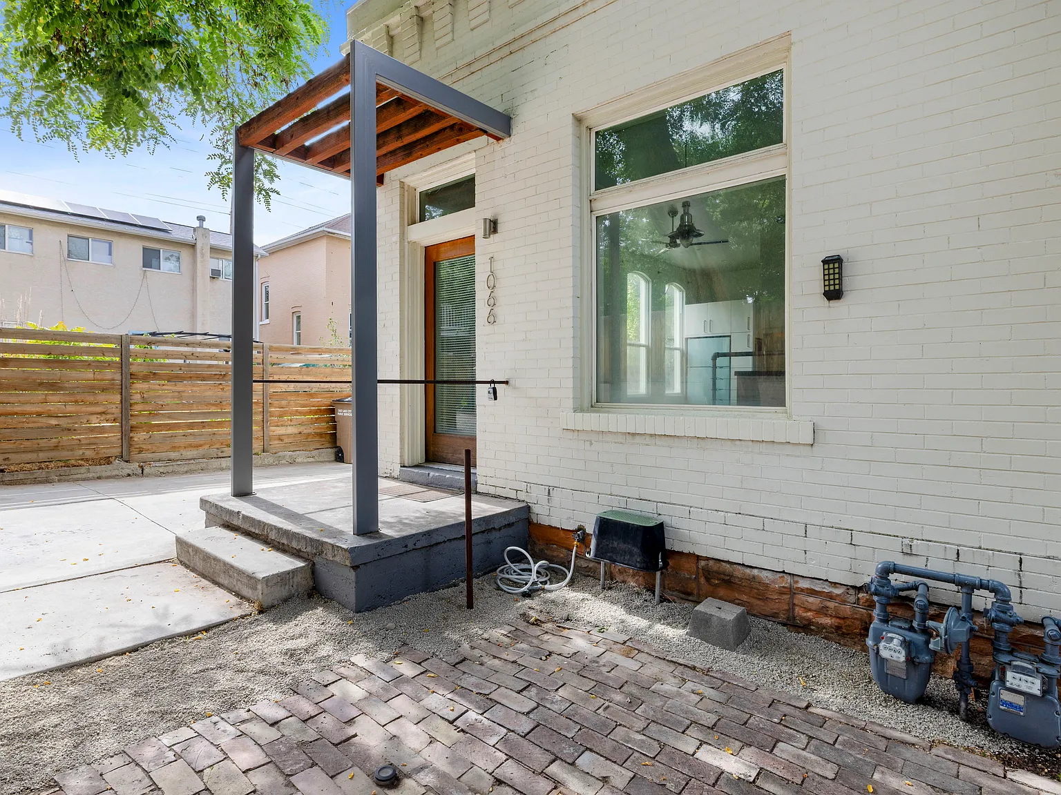 3 bed, 1700 sqft, $3,490 — Photo 3
