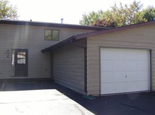 1535 Witzel Ave APT C, Oshkosh, WI 54902