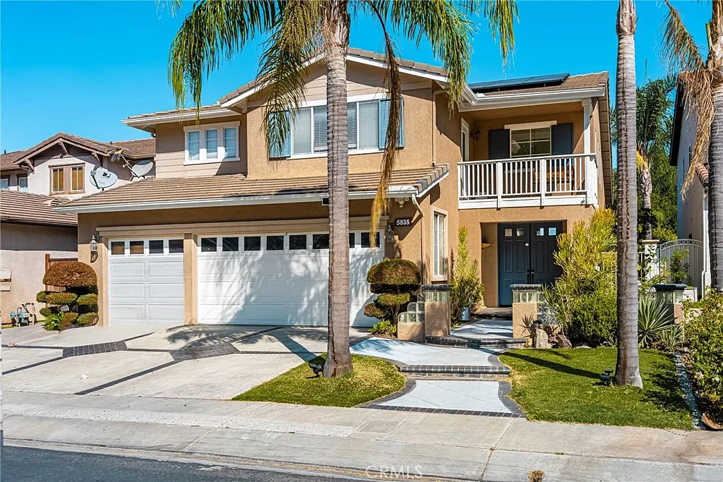 5 bed, 2800 sqft, $5,900 — Photo 1