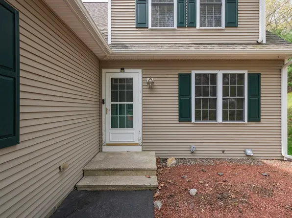27 Colburn St #27, Northborough, MA 01532