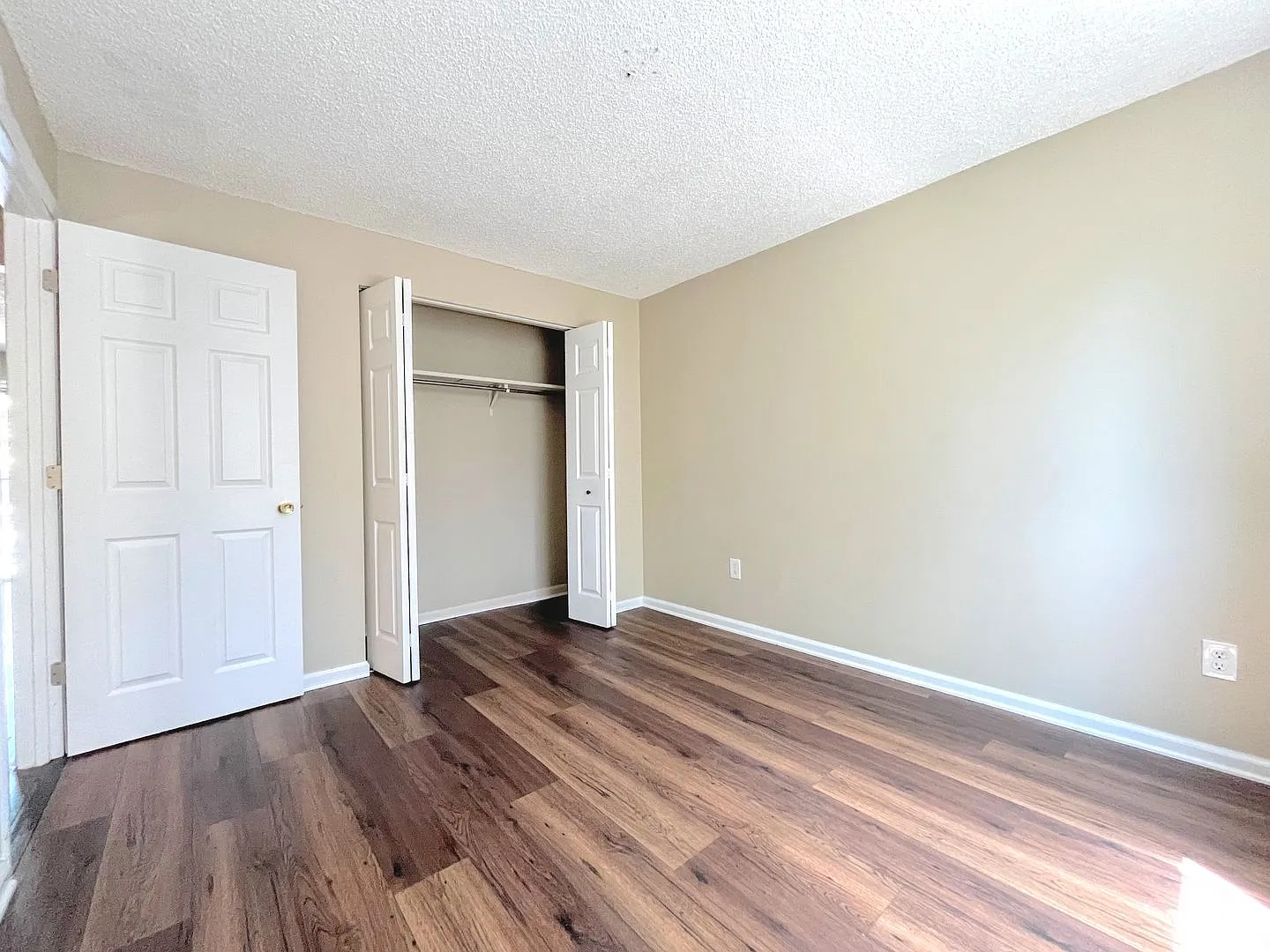 367 Elmwood Avenue — Photo 4