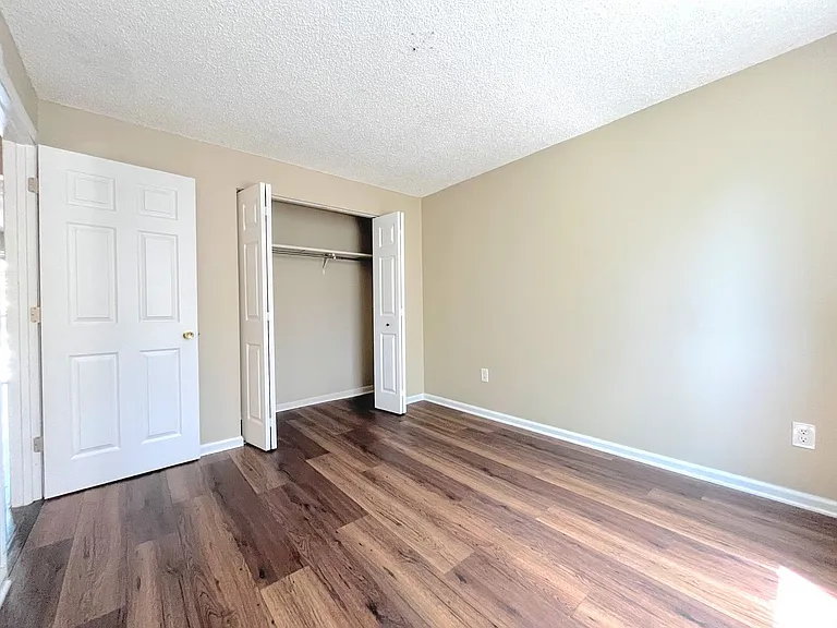 367 Elmwood Ave — Photo 4