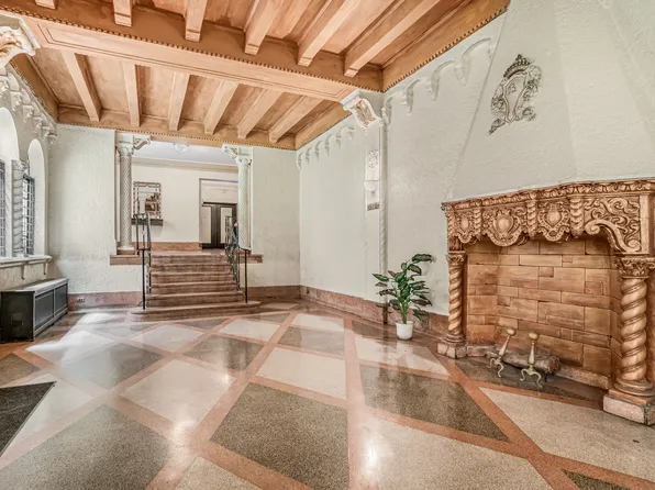 83-44 Lefferts Boulevard image 4 of 25