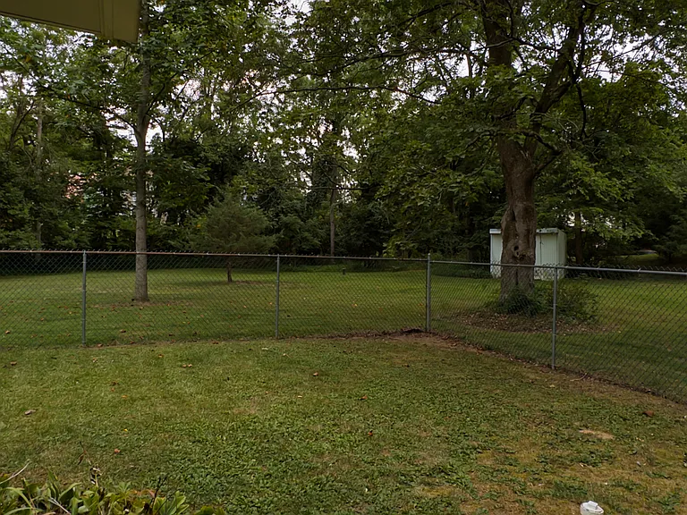 1350 Spring Valley Rd — Photo 14