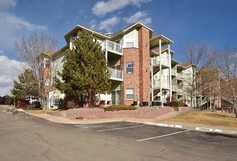 2430 W 82nd Pl #2B — Photo 2